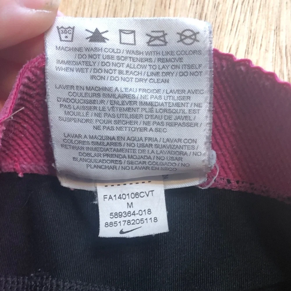 Nike Women's Athletic Shorts Black and Pink - Picture 3 of 8